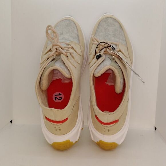 Sorel Kinetic Breakthru Caribou Womens NEW w/Tags Tan & Gray Sneakers - sz. 12 - Picture 5 of 8